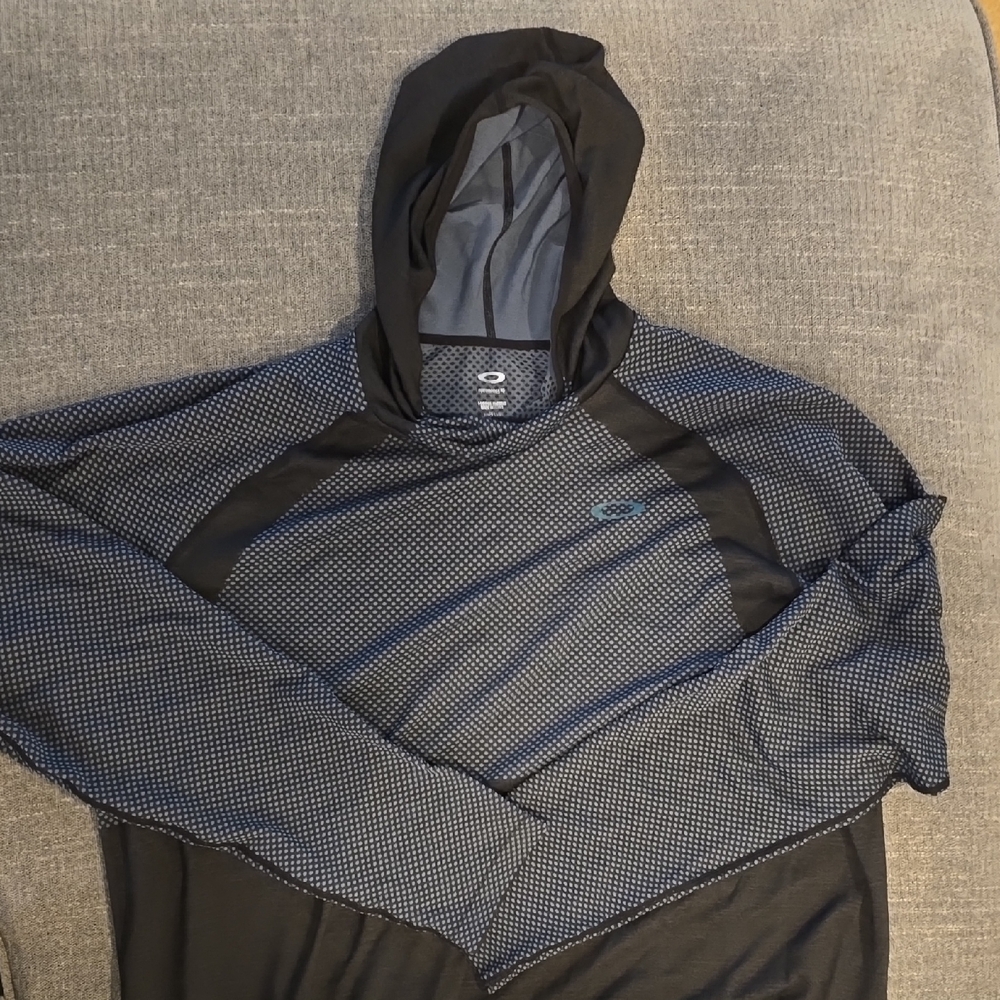 Oakley Dark Patterned Hooded Jacket